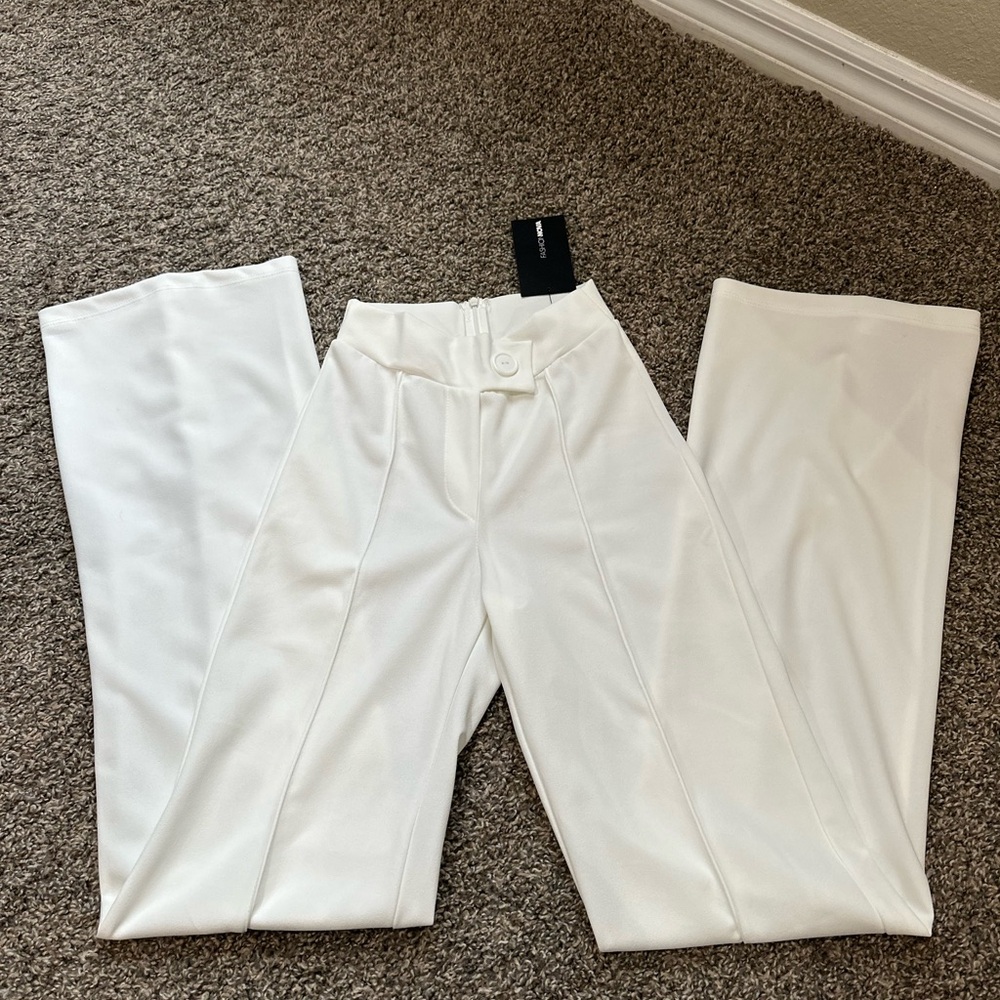 WHITE FASHION NOVA PANTS